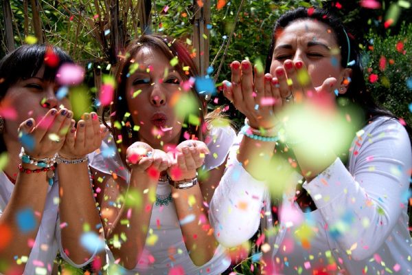 People 1230872 1280.jpg