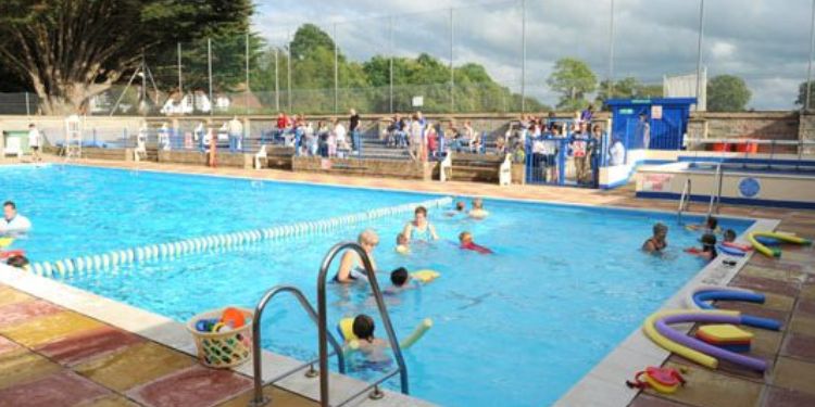 Bovey Tracey Swimming Pool