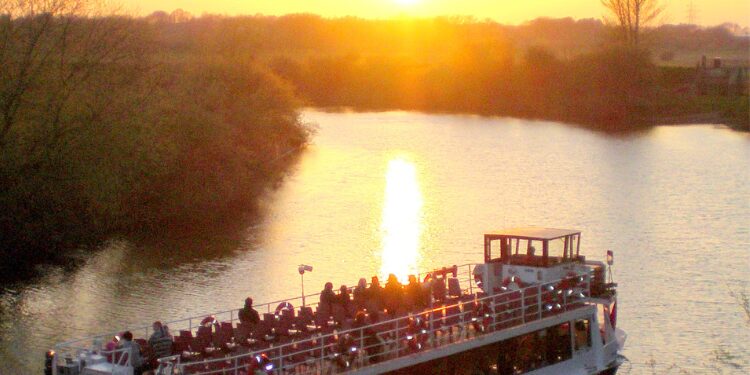 Days Out In York York Floodlit Cruise