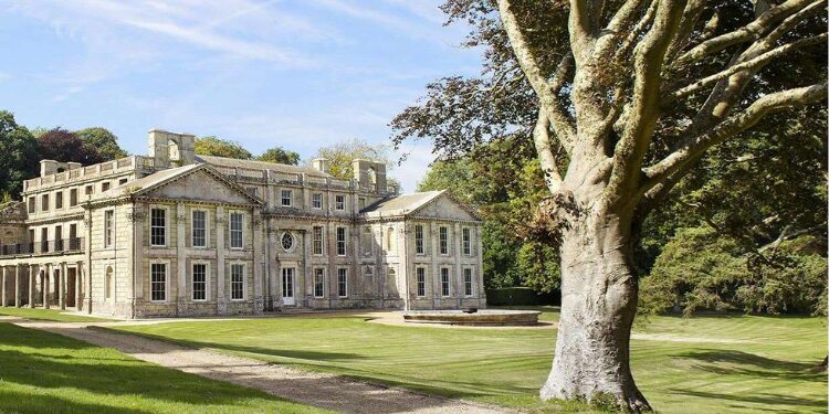 Days Out On The Isle Of Wight Appuldurcombe House