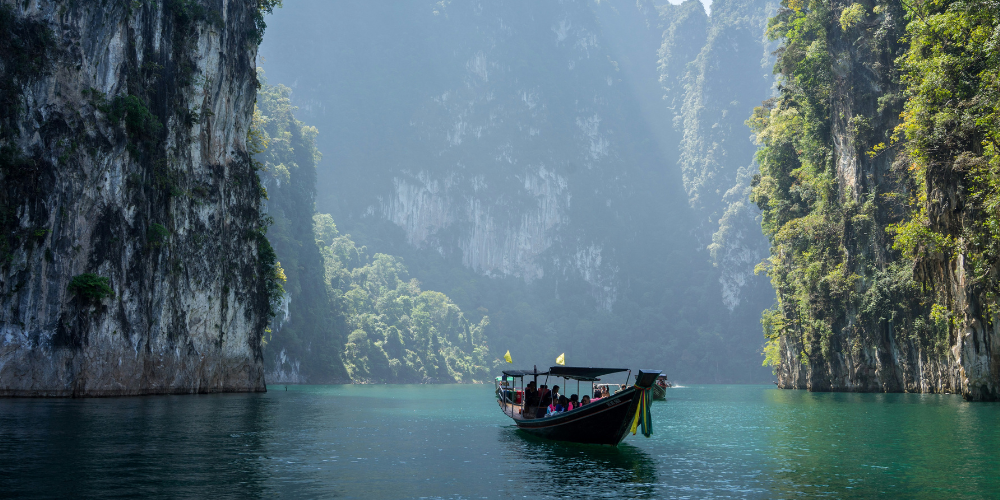 The Ultimate 2025 Guide To Thailand’s Culture, Beaches, And Property Markets